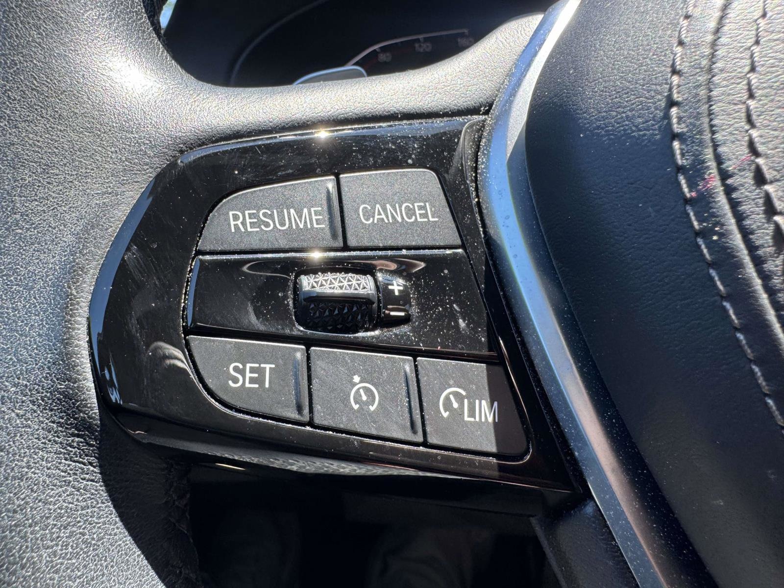 2022 BMW 5 Series 530i - Photo 30