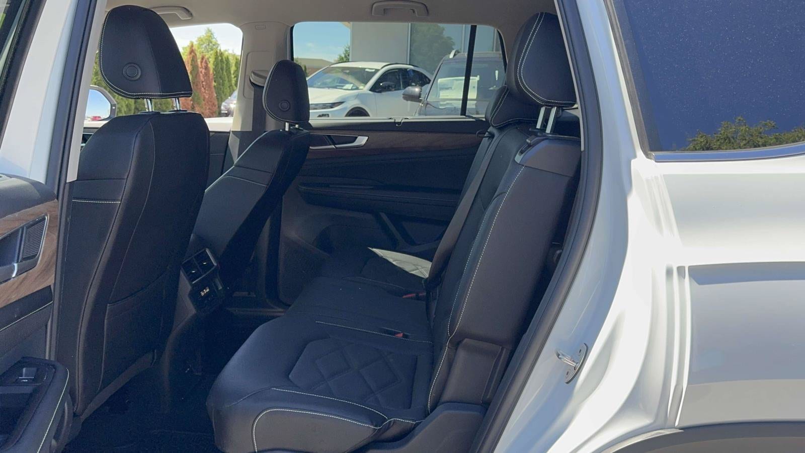 2026 Volkswagen Atlas SE w/Tech - Photo 14