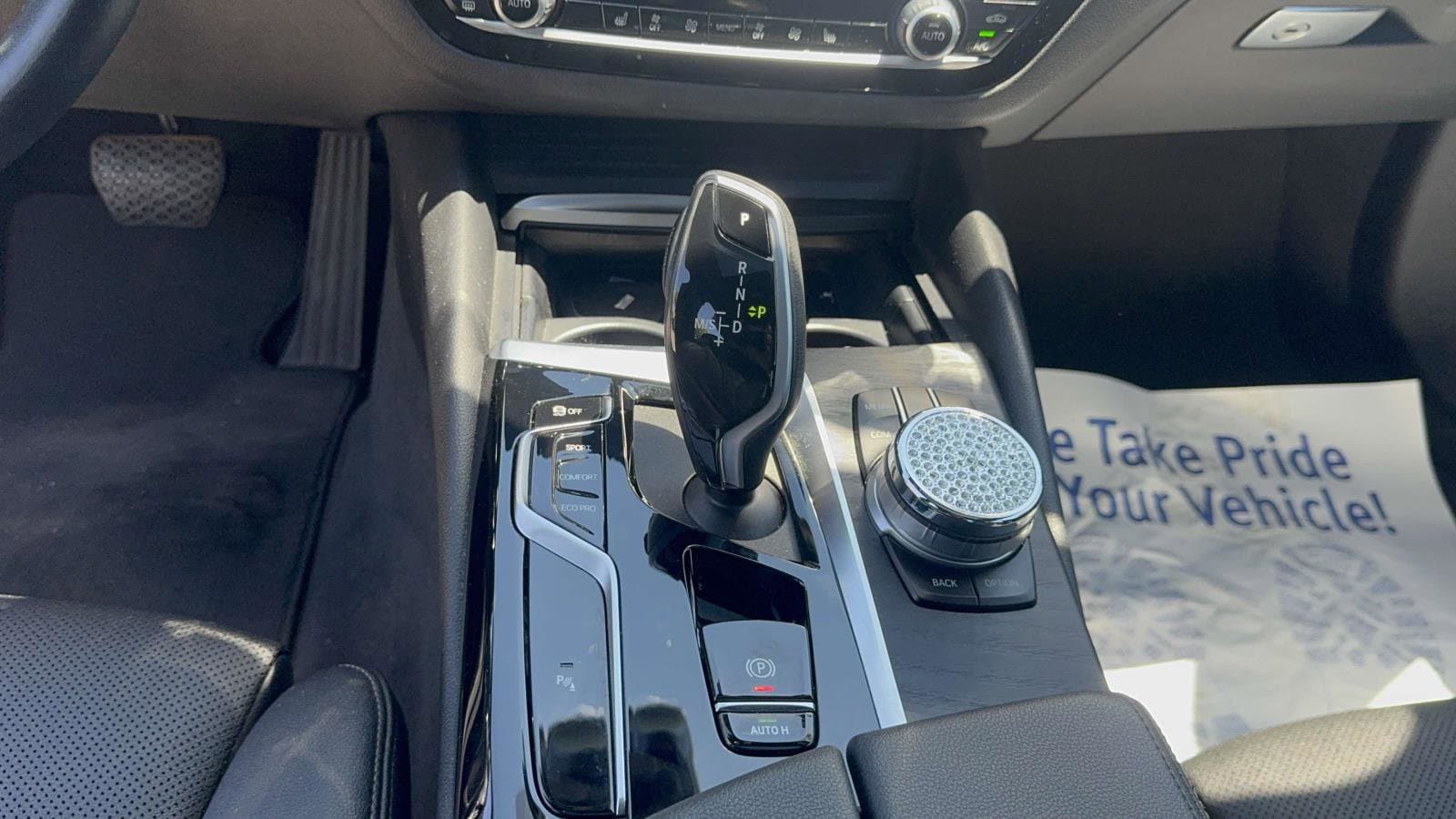 2022 BMW 5 Series 530i - Photo 33