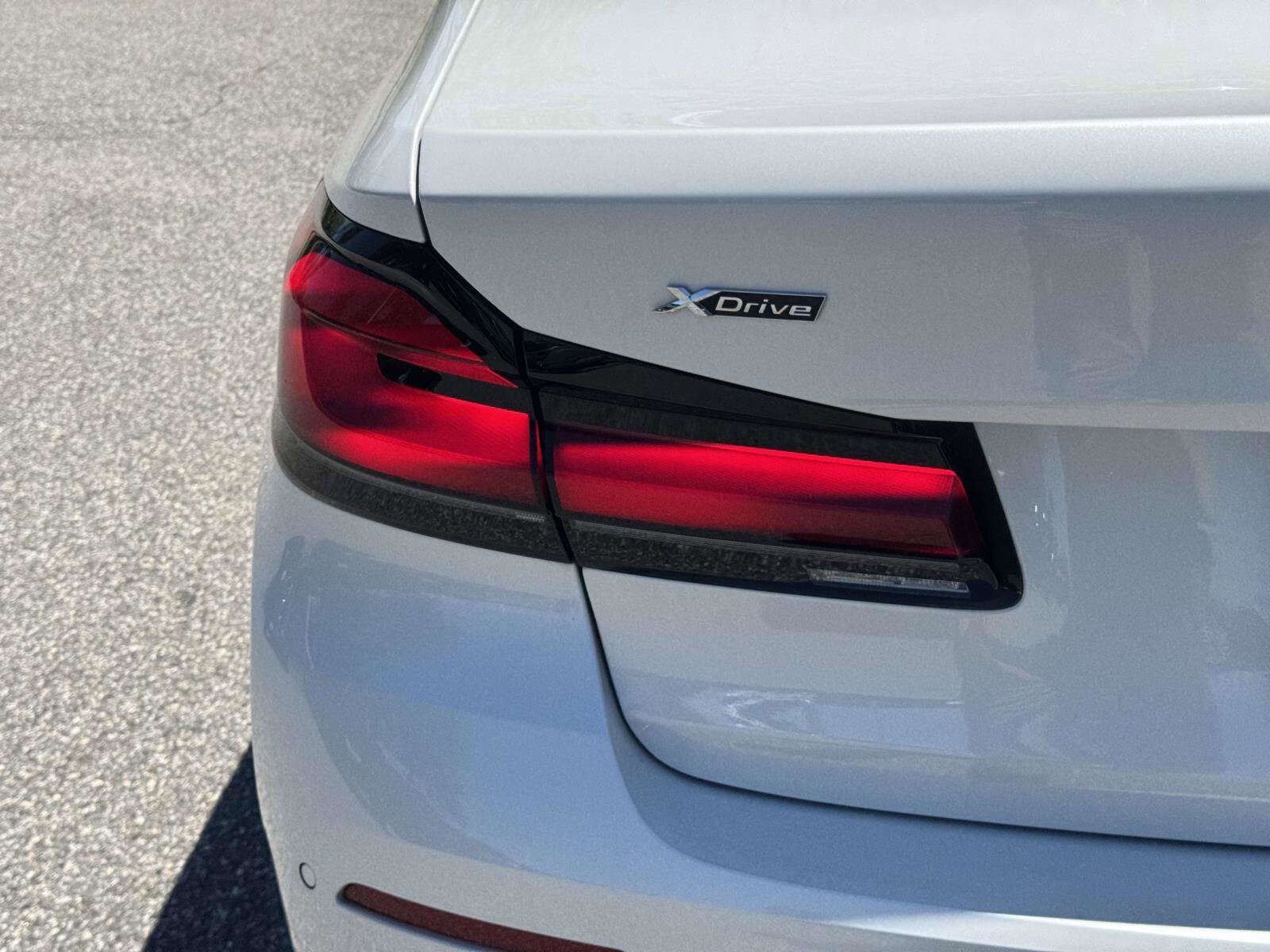 2022 BMW 5 Series 530i - Photo 8