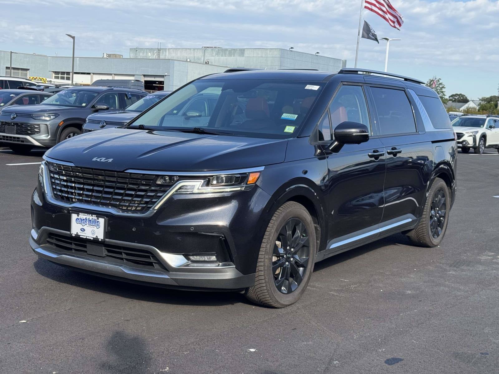 Used 2022 Kia Carnival SX Prestige with VIN KNDNE5H38N6060227 for sale in Sayville, NY
