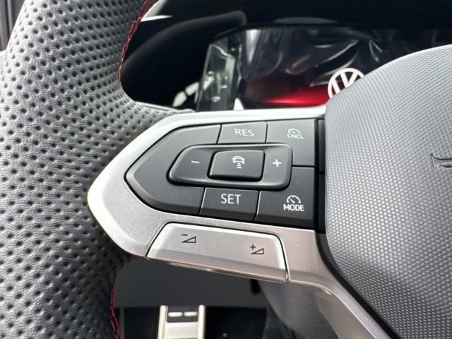 2025 Volkswagen Golf GTI SE - Photo 7