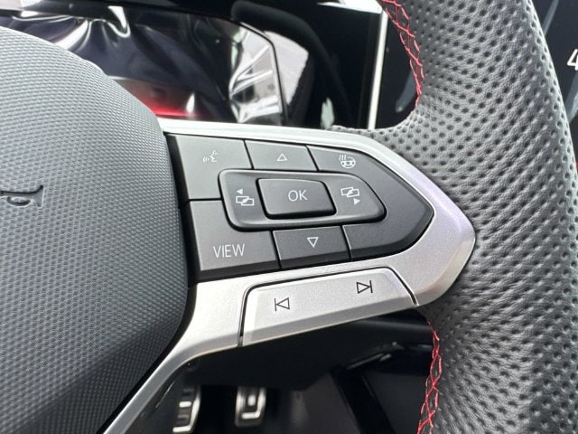 2025 Volkswagen Golf GTI SE - Photo 6