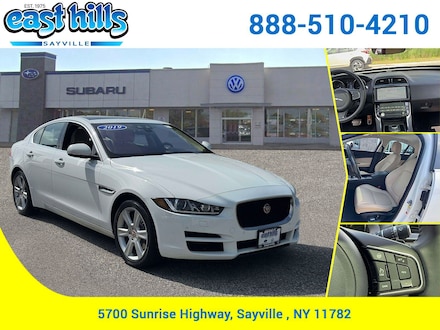 2019 Jaguar XE 25t Premium Sedan