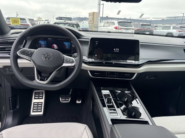 2026 Volkswagen Atlas Cross Sport 5