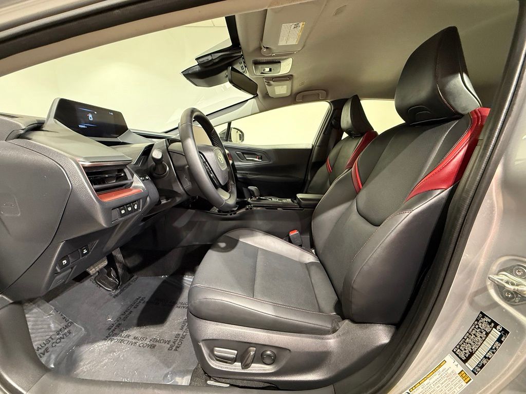 2024 Toyota Prius Prime XSE - Photo 14