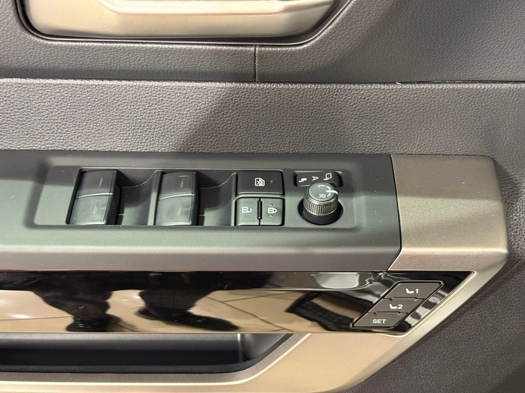 2026 Toyota Tundra Limited - Photo 15
