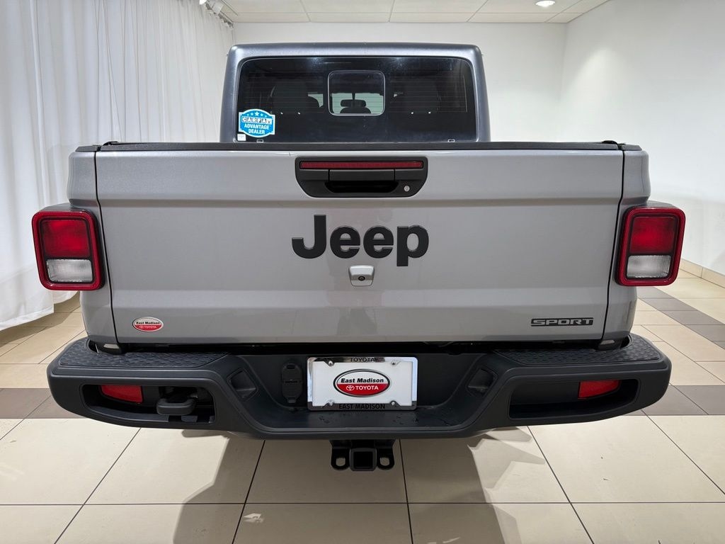 Used 2020 Jeep Gladiator Sport Truck