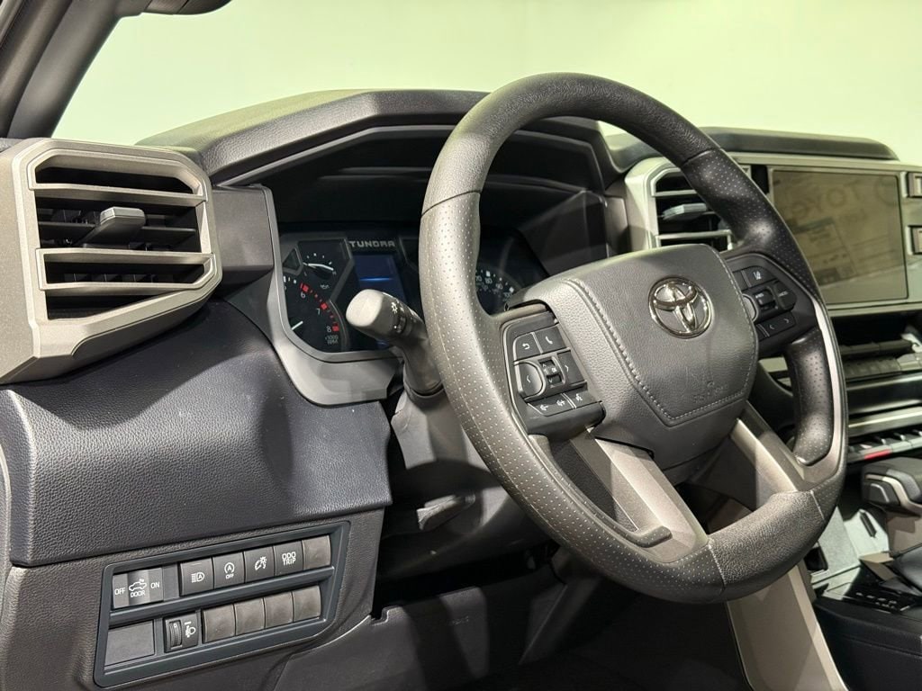 2026 Toyota Tundra SR5 - Photo 15