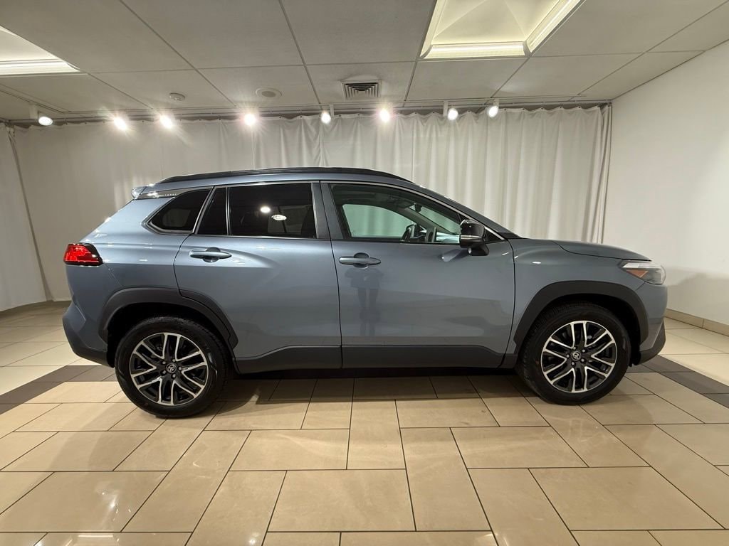 2026 Toyota Corolla Cross XLE - Photo 6