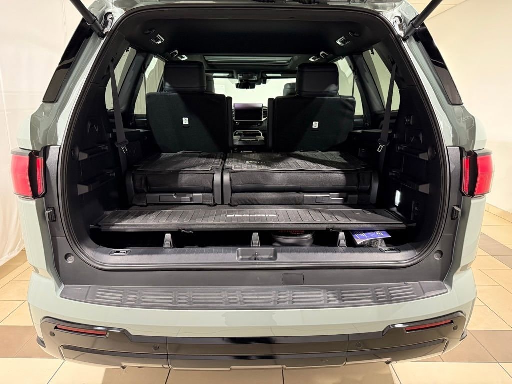 2025 Toyota Sequoia Platinum - Photo 11