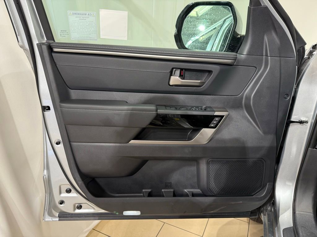 2026 Toyota Tundra Limited - Photo 14