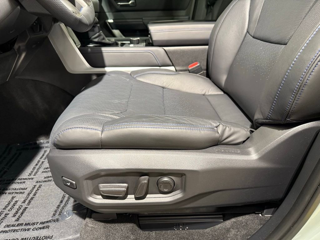 2025 Toyota Sequoia Platinum - Photo 13