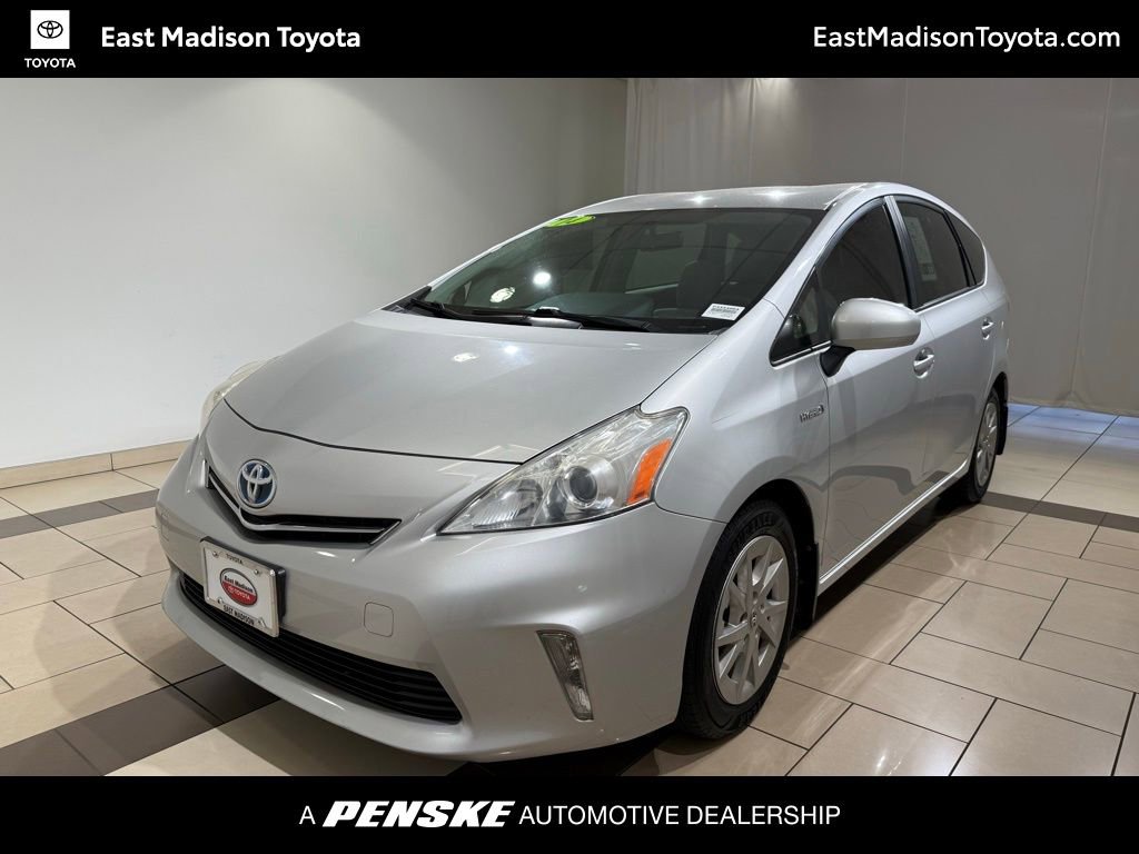 2014 Toyota Prius v Three