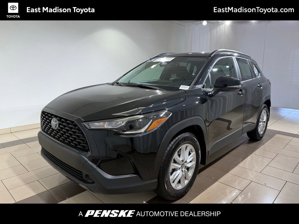 2024 Toyota Corolla Cross LE