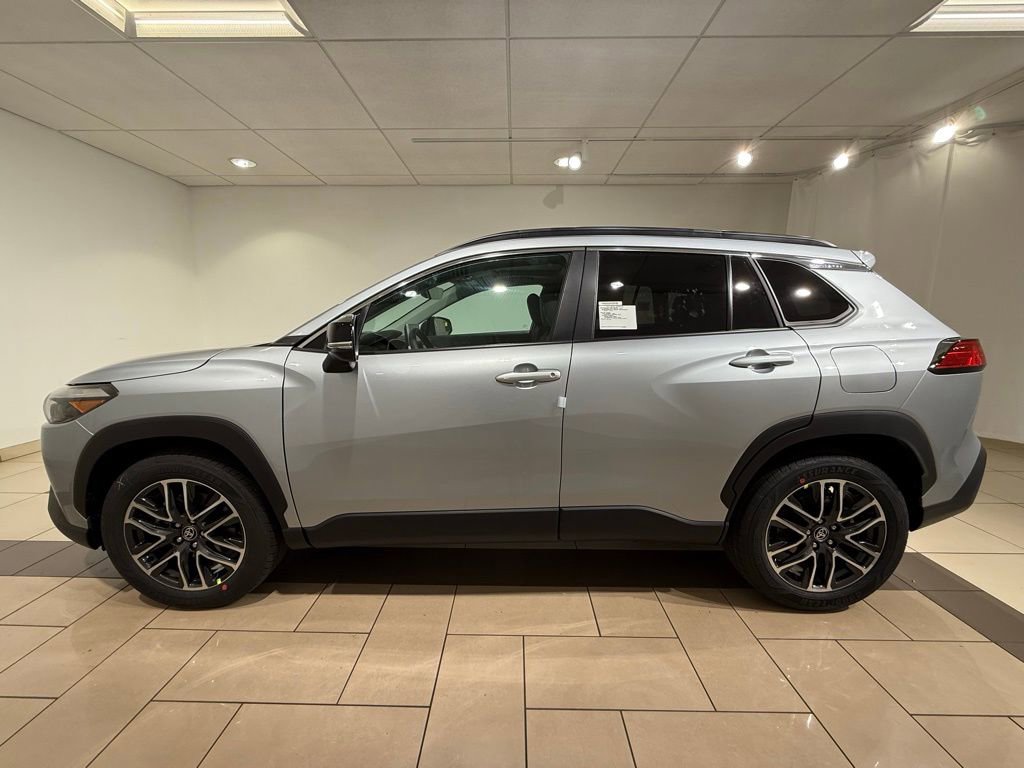 2026 Toyota Corolla Cross XLE photo 2