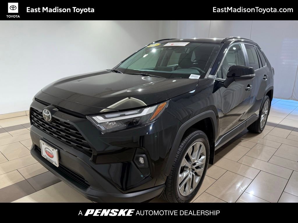 2022 Toyota RAV4 XLE Premium's photo