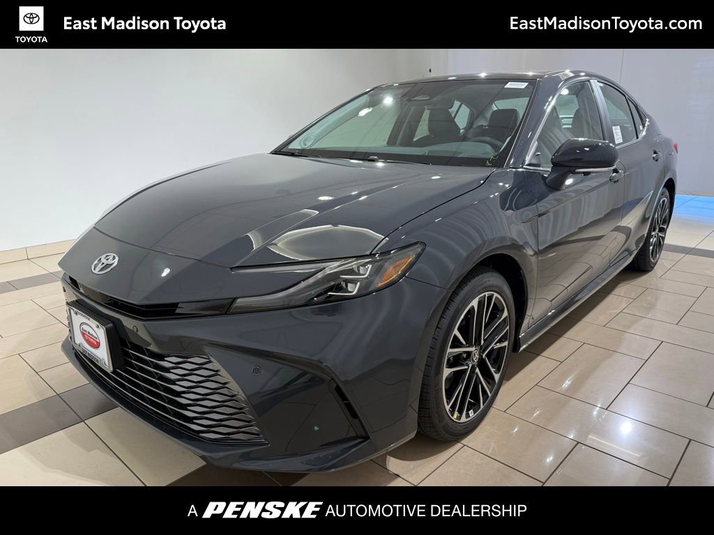 2026 Toyota Camry XLE's photo