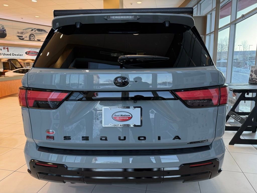 2025 Toyota Sequoia Platinum - Photo 4