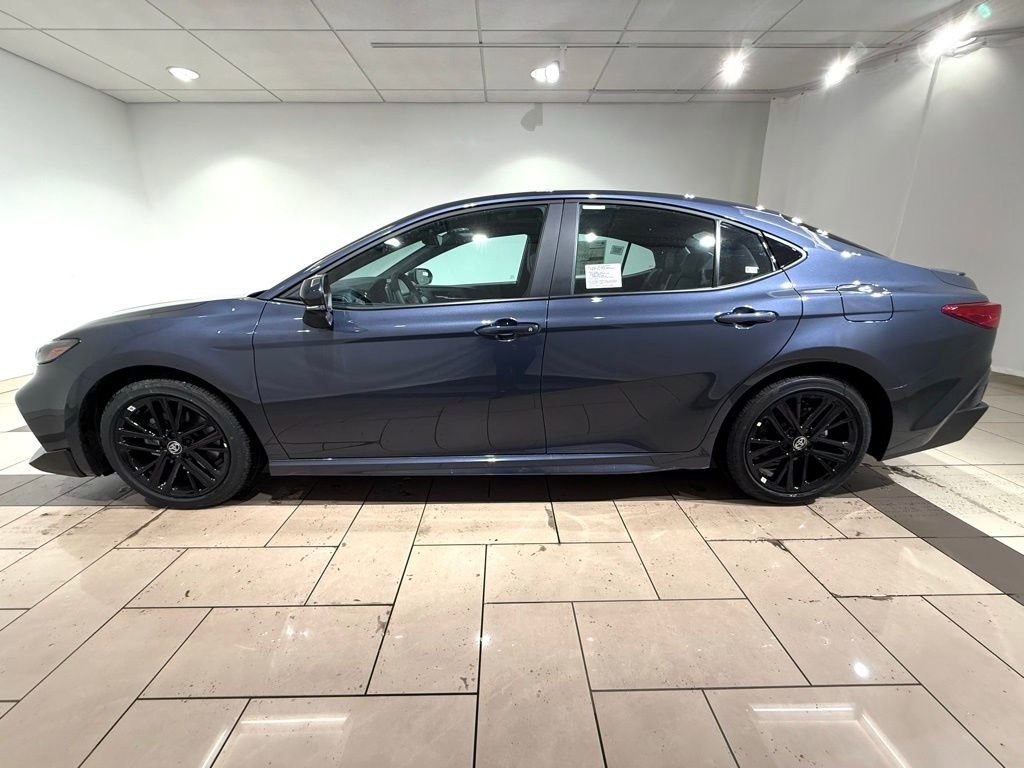 2026 Toyota Camry SE photo 2