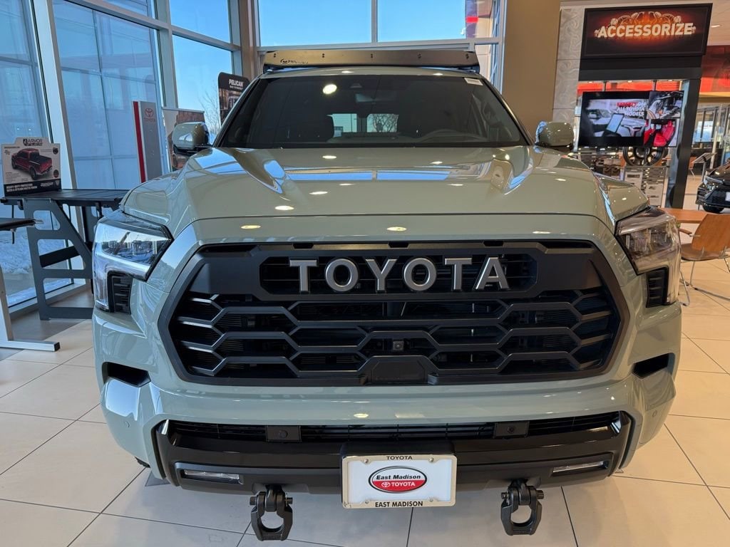 2025 Toyota Sequoia Platinum - Photo 7