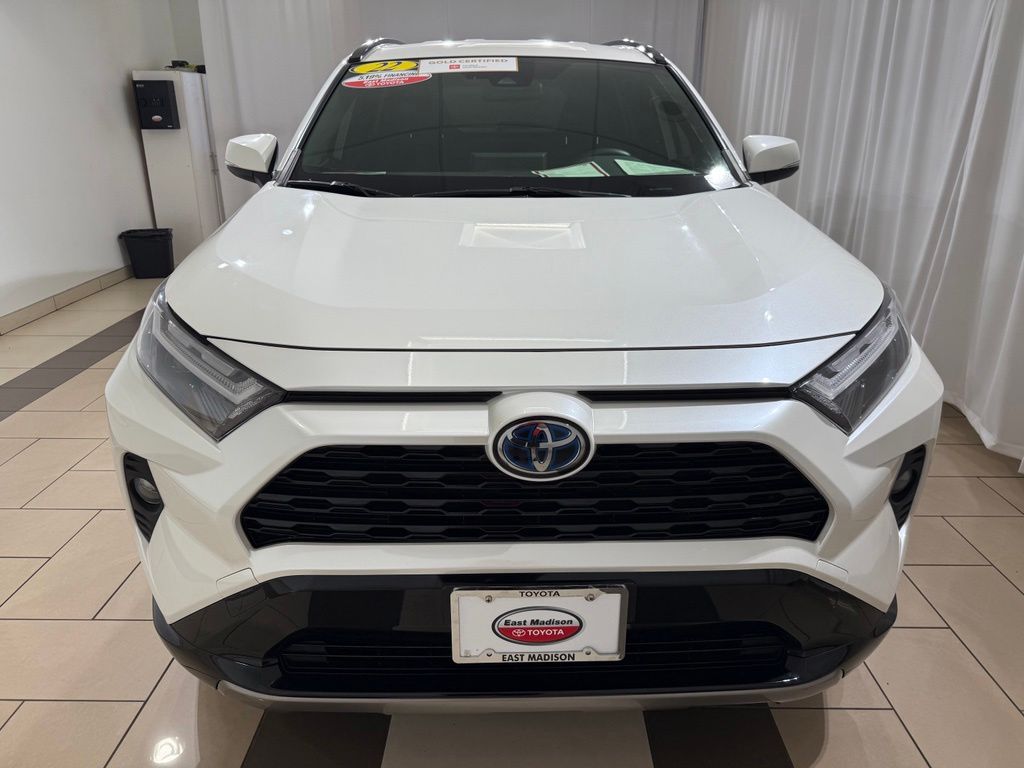 2022 Toyota RAV4 SE - Photo 8