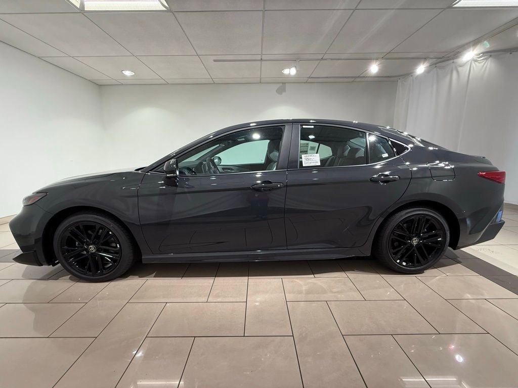 2026 Toyota Camry SE photo 2
