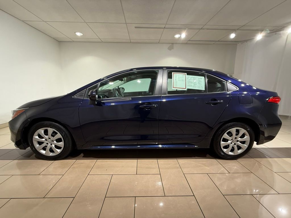 2024 Toyota Corolla LE photo 2