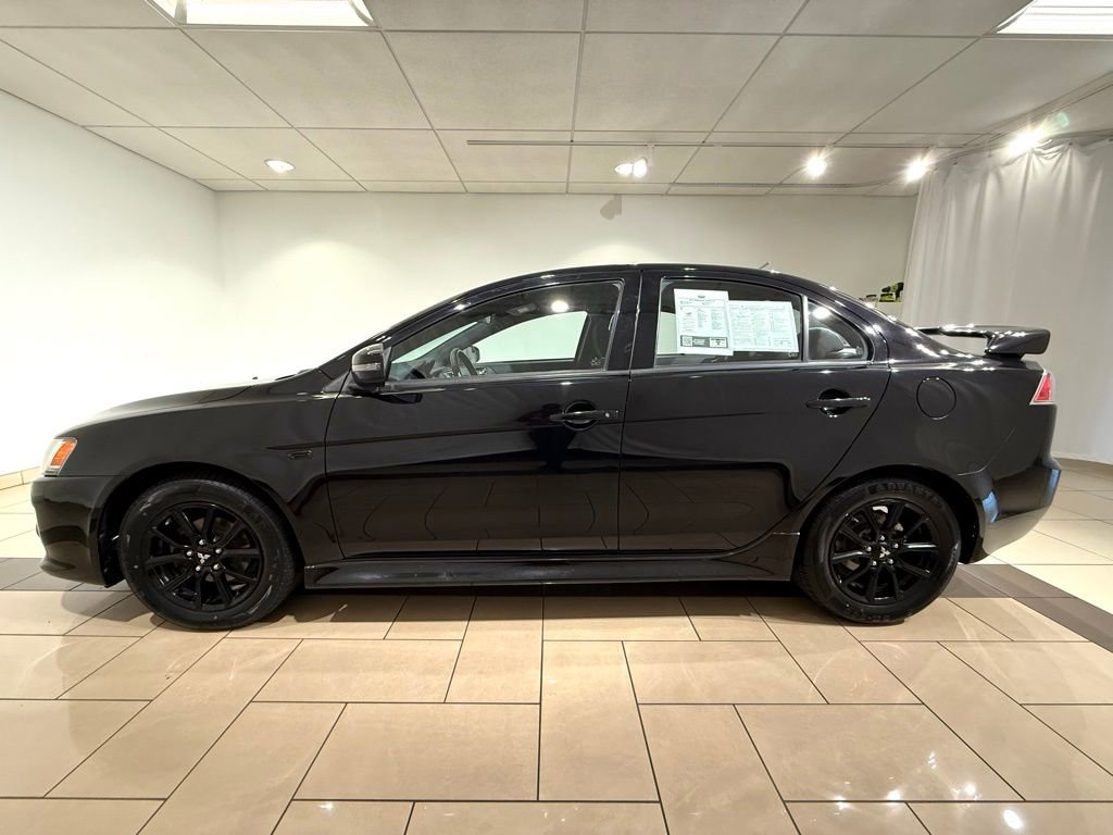 2017 Mitsubishi Lancer photo 2