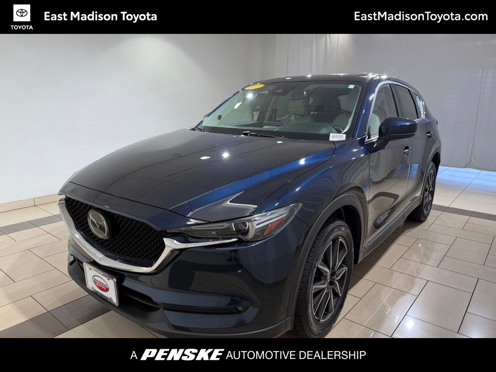 2017 Mazda CX-5 Grand Touring auto's photo