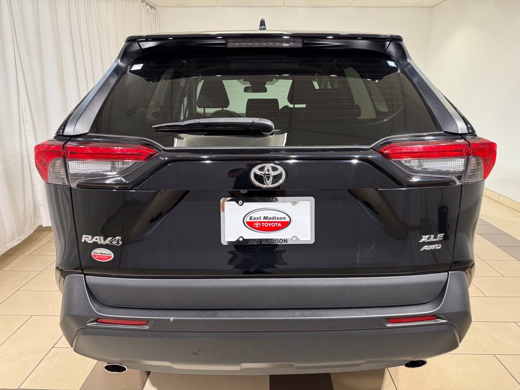Used 2020 Toyota RAV4 XLE SUV