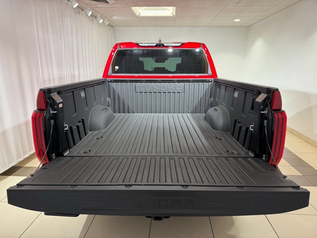 2026 Toyota Tundra Limited - Photo 11