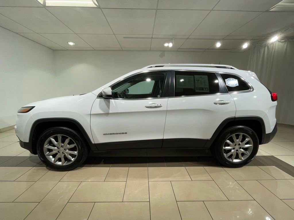 Used 2018 Jeep Cherokee Limited with VIN 1C4PJMDX7JD536271 for sale in Madison, WI