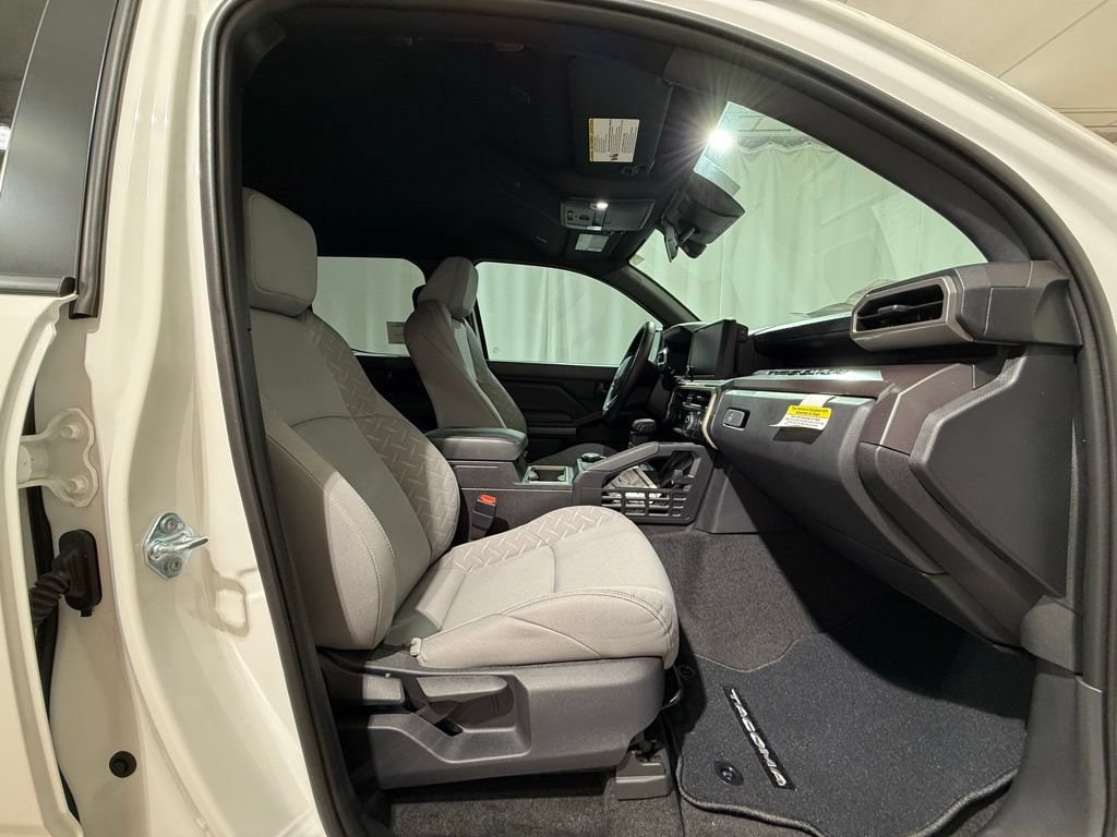 2026 Toyota Tacoma SR5 - Photo 19