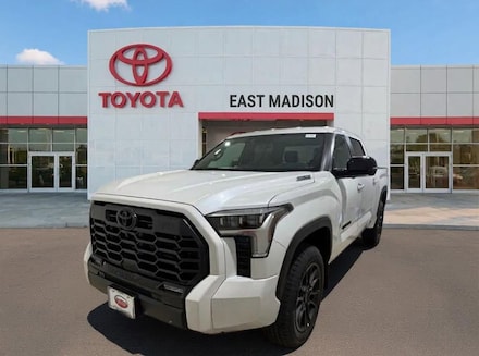 2026 Toyota Tundra i-FORCE MAX Limited LIMITED CREWMAX 5.5