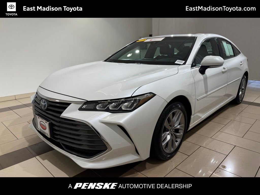 2022 Toyota Avalon XLE's photo
