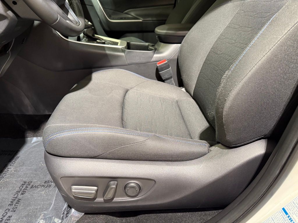 2022 Toyota RAV4 SE - Photo 14