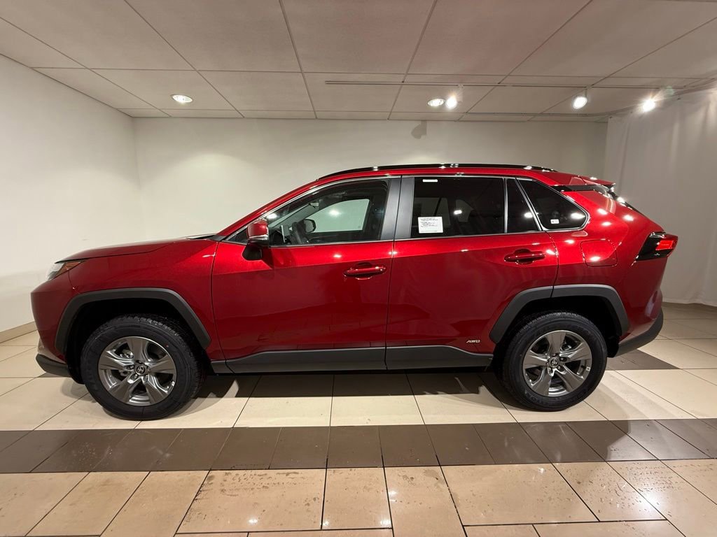 2025 Toyota RAV4 Hybrid XLE photo 2