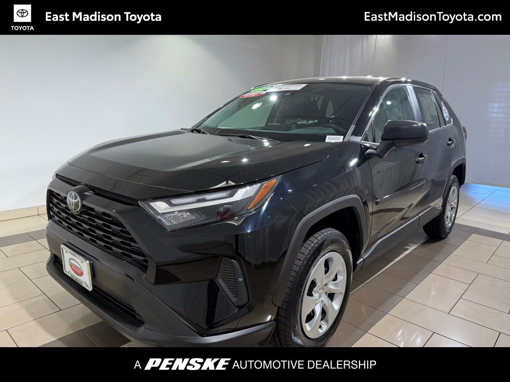2023 Toyota RAV4 LE
