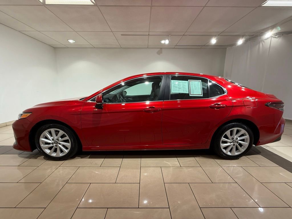 2023 Toyota Camry LE photo 2