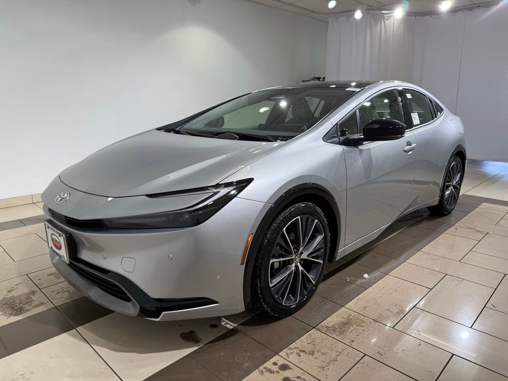 2026 Toyota Prius XLE's photo