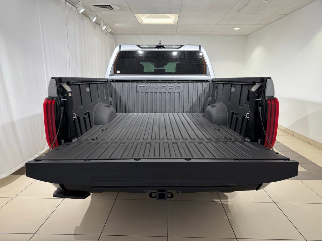 2026 Toyota Tundra Limited - Photo 11