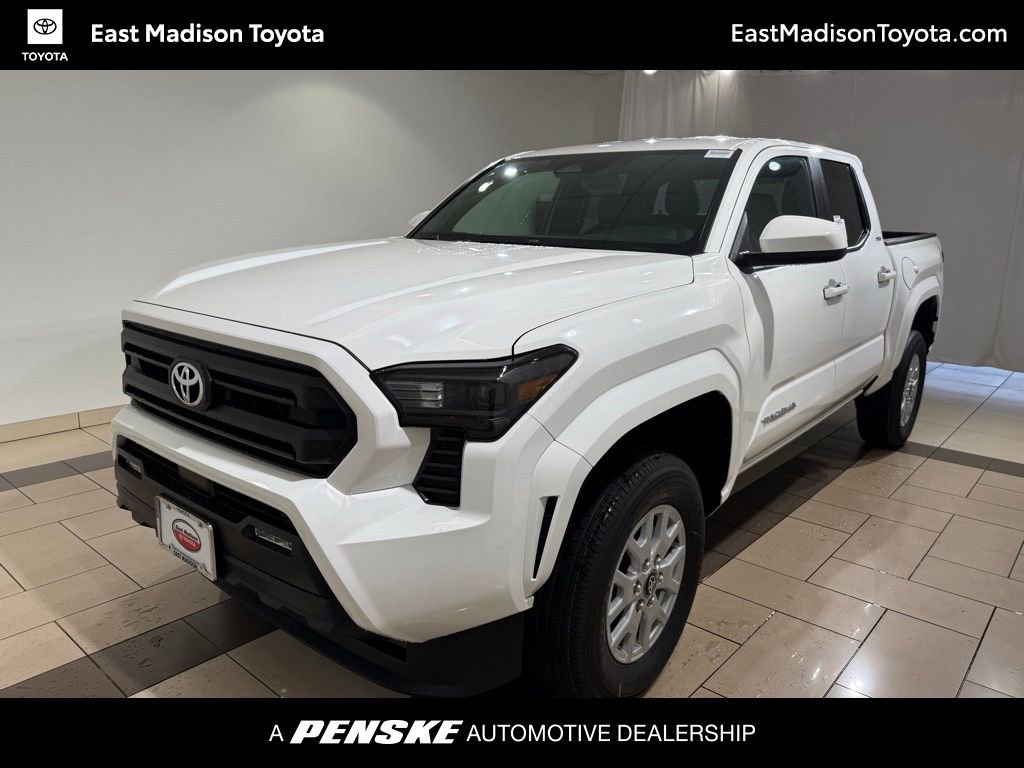 2025 Toyota Tacoma SR5's photo
