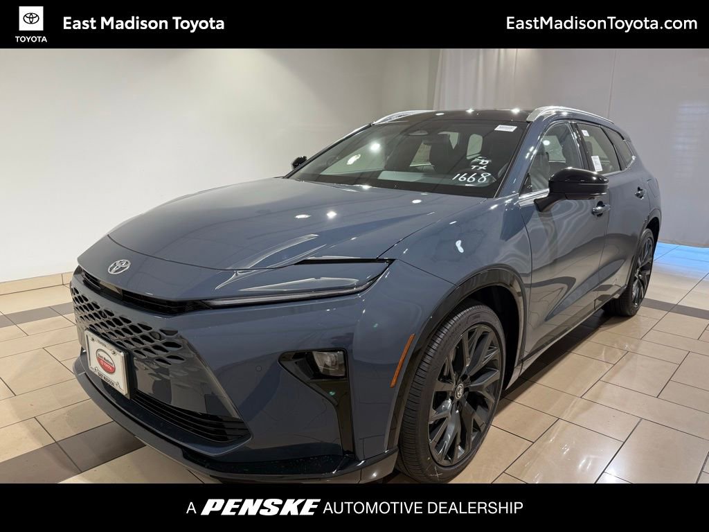 2025 Toyota Crown Signia Limited's photo