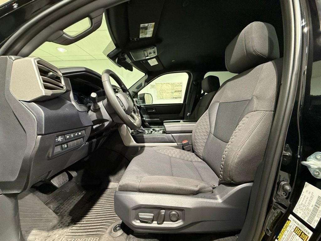 2026 Toyota Tundra SR5 - Photo 11