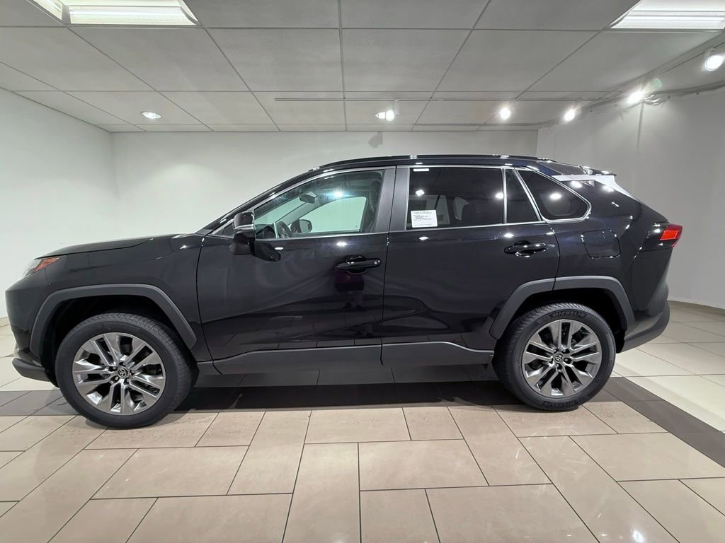 2025 Toyota RAV4 XLE Premium photo 2