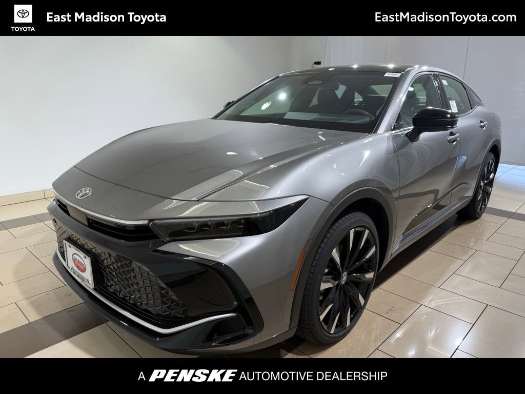 2026 Toyota Crown Platinum's photo