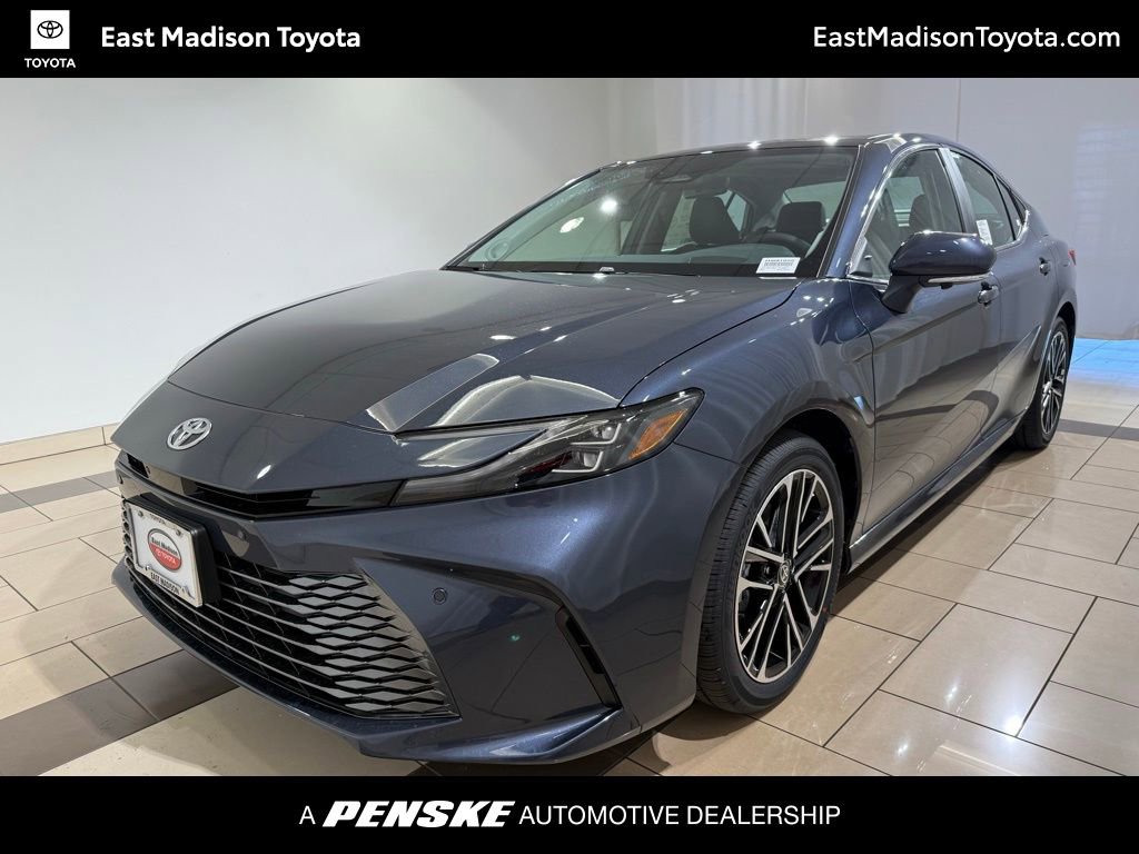 2026 Toyota Camry XLE's photo