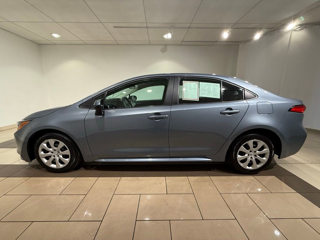 2024 Toyota Corolla LE photo 2