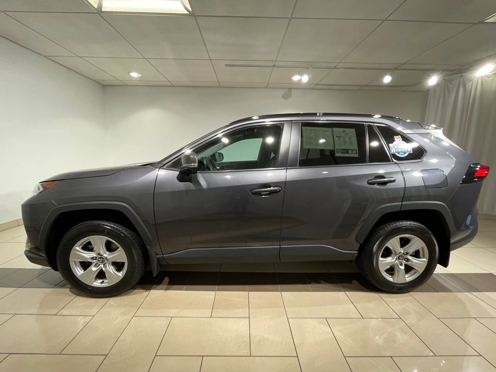 Used 2021 Toyota RAV4 XLE with VIN 2T3P1RFV5MW164977 for sale in Madison, WI